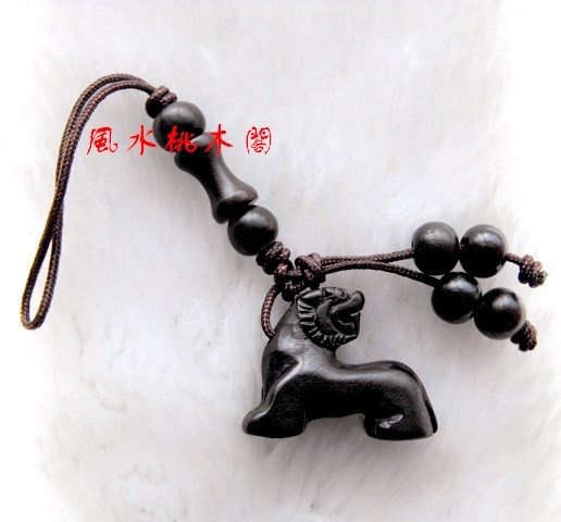 肥城黑桃木雕刻虎手机链开光符生肖老虎挂件立体礼品饰品在类目 3C数码配件, 手机配件, 手机饰品, 手机挂件/手机链中 - 来自Buy2taobao.com提供专业的淘宝代购服务