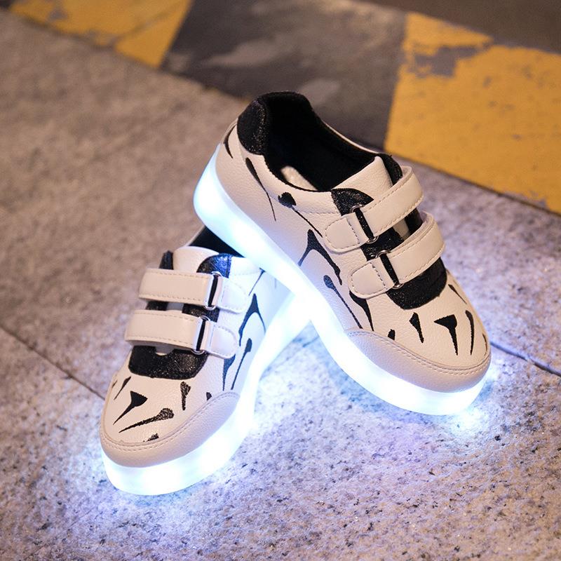Autumn new pattern children Luminous shoes skate shoes usb charge led Colorful lights gym shoes LIGHT girl Flash shoesin the Children/Baby/Family fitted , Children's Accessories , Hair Accessories category - from Buy2taobao.com to provide professional Taobao agent buy service