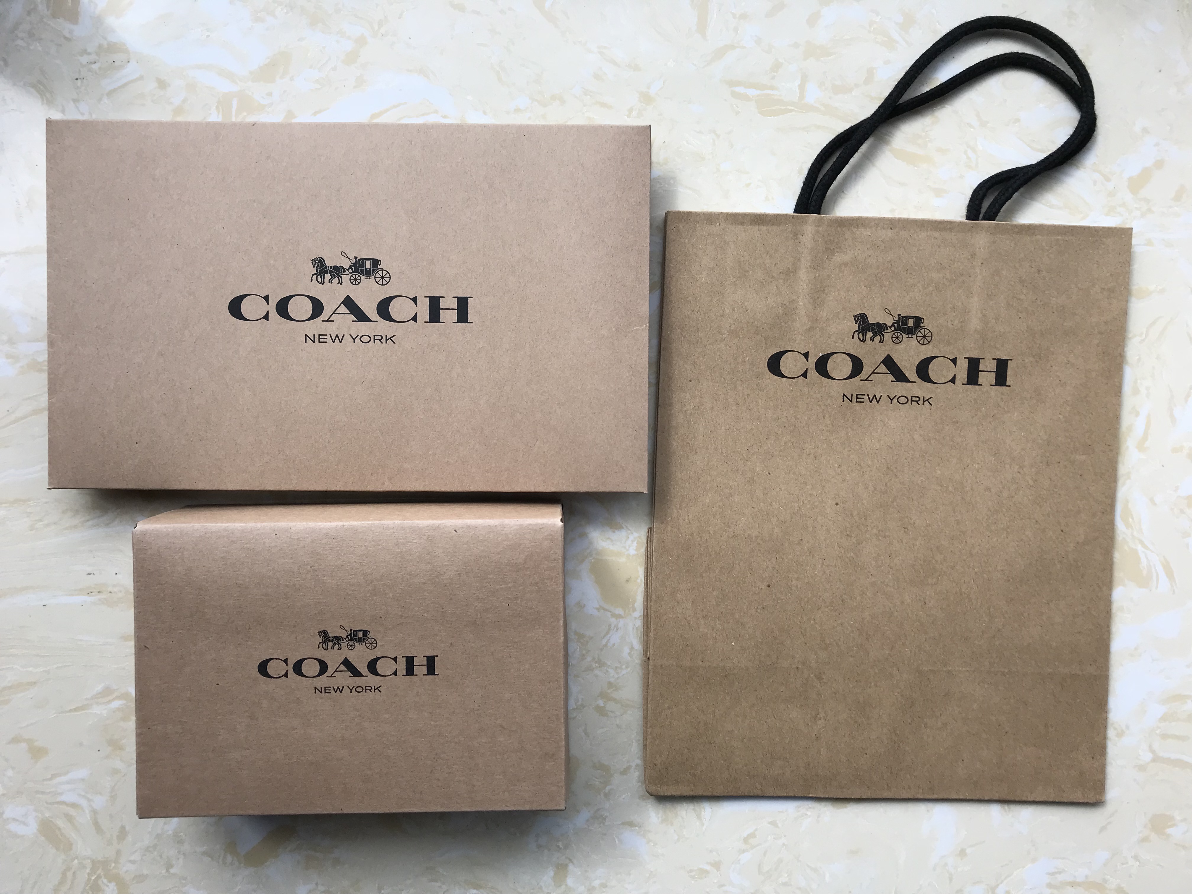 紙袋 紙盒 僅供本店購買包包的客人 不單賣在類目 辦公設備/耗材/相關服務, 包裝設備/標牌及耗材, 禮品袋/塑料袋中 - 來自Buy2taobao.com提供專業的淘寶代購服務