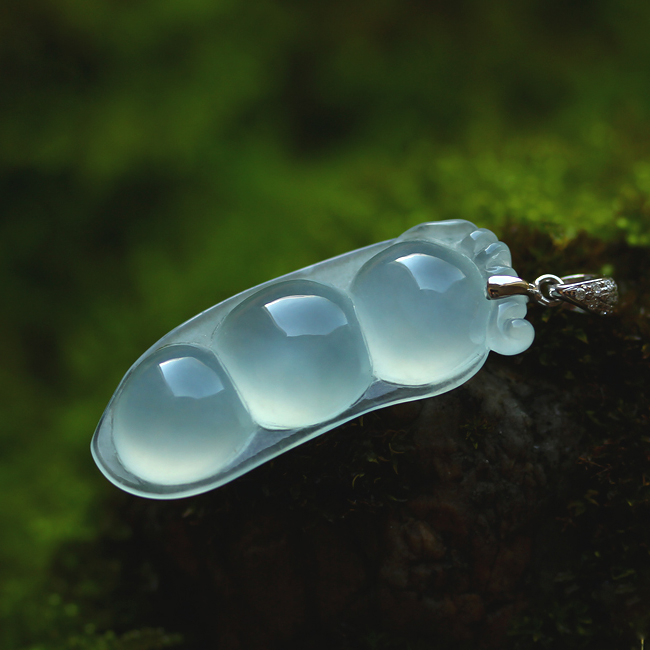 Ice Emerald Four Seasons peace Beans Pendant 18K Pendant men and women Jewellery jade certificate 0903in the Jewelry/Diamond/Jade/Gold , Jade (New) , Choker category - from Buy2taobao.com to provide professional Taobao agent buy service