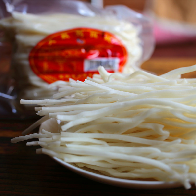 云南正宗饵丝400g/袋保鲜饵丝 卤饵丝饵块大救驾小吃在类目 粮油米面/南北干货/调味品, 方便速食, 年糕中 - 来自Buy2taobao.com提供专业的淘宝代购服务