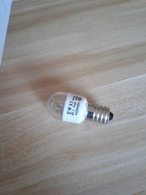 缝纫机节能灯多功能缝纫机冷光灯泡 LED灯泡在类目 生活电器, 生活家电配件, 缝纫机配件中 - 来自Buy2taobao.com提供专业的淘宝代购服务