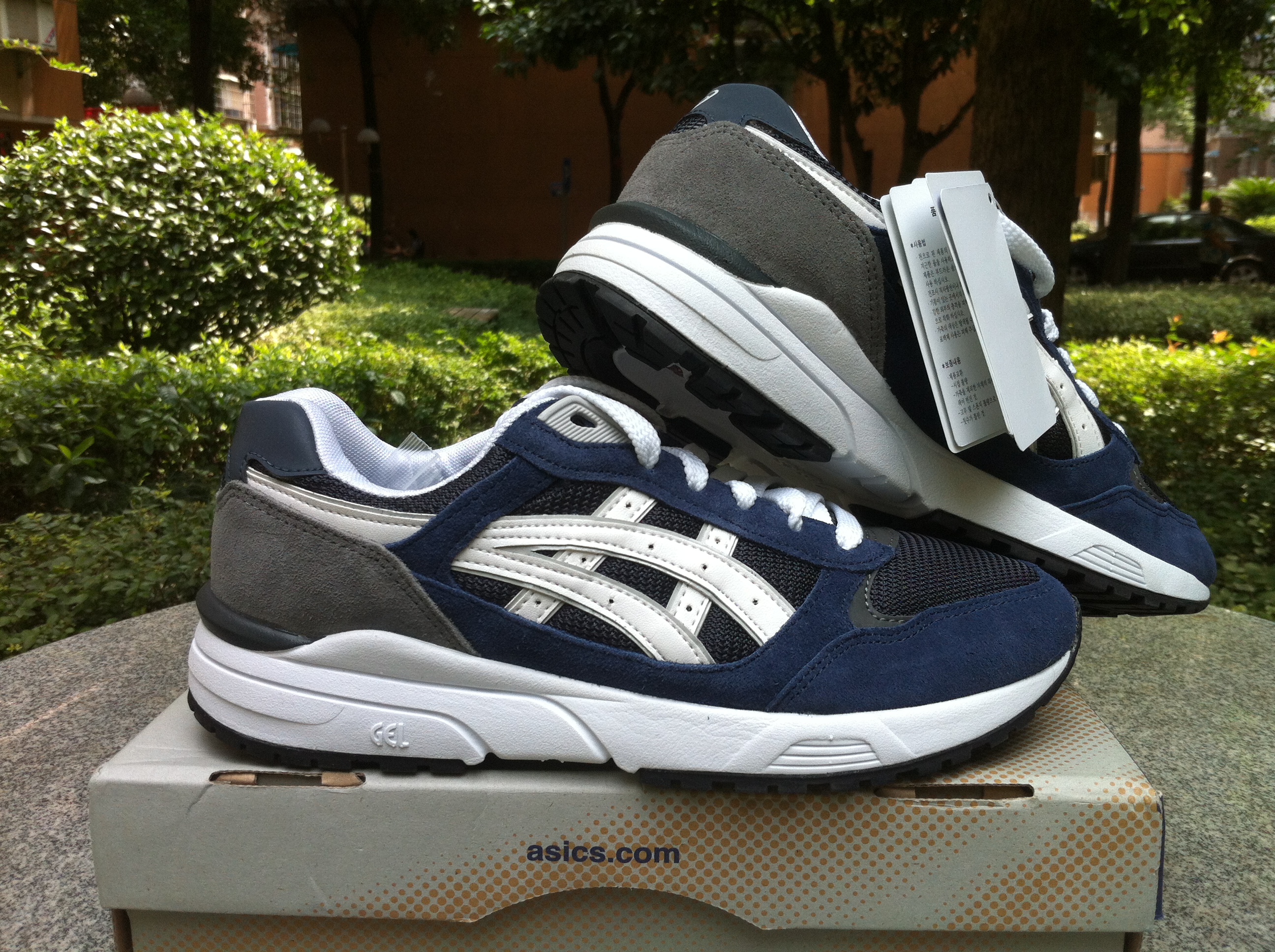 asics atena speed 2