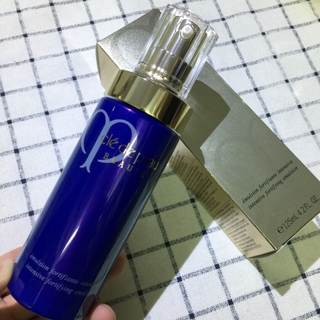 日本CPB肌肤之钥夜间修护乳液 夜用乳液125ml 保湿修复抗衰老在类目 美容护肤/美体/精油, 乳液/面霜中 - 来自Buy2taobao.com提供专业的淘宝代购服务
