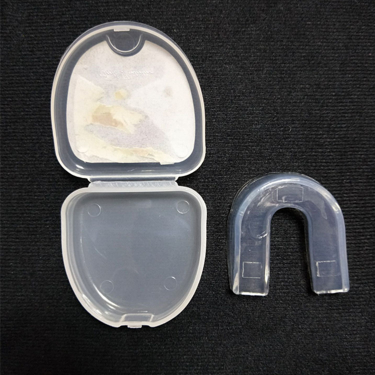 速腾*盒装单面护齿*可塑性护齿套*拳击牙套*护齿牙托防磨牙在类目 运动/瑜伽/健身/球迷用品, 跆拳道/武术/搏击, 拳击/散打/泰拳, 更多拳击配件中 - 来自Buy2taobao.com提供专业的淘宝代购服务