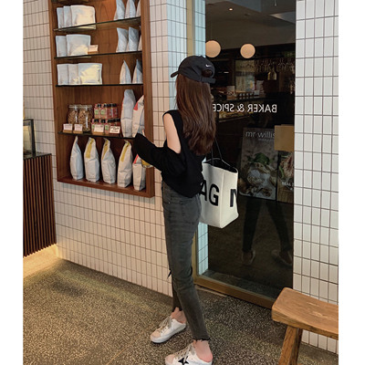 露肩T恤上衣女性感2019设计感小心机显瘦圆领纯色长袖薄款针织衫