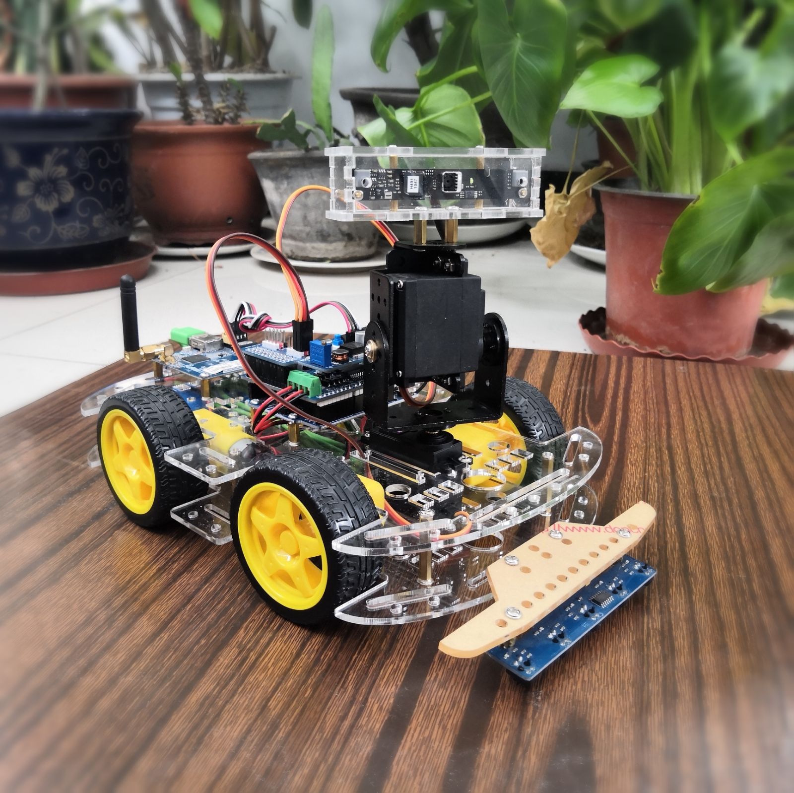Arduino兼容WiFi无线视频智能小车套件循迹避障机器人DIY套件在类目 3C数码配件, 电子元器件市场, 开源硬件/电子DIY/创客, 智能车中 - 来自Buy2taobao.com提供专业的淘宝代购服务