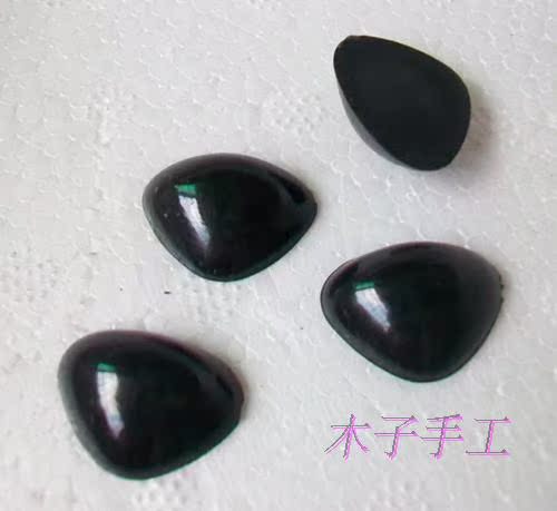 手工DIY配件 公仔小泰迪熊鼻子 玩偶狗狗黑色三角鼻子 平底鼻子|ruв категории игрушка/коляска/головоломка/блоки/модель, кукла/аксессуары - от Buy2taobao.com для оказания профессиональной услуги покупки агента Taobao