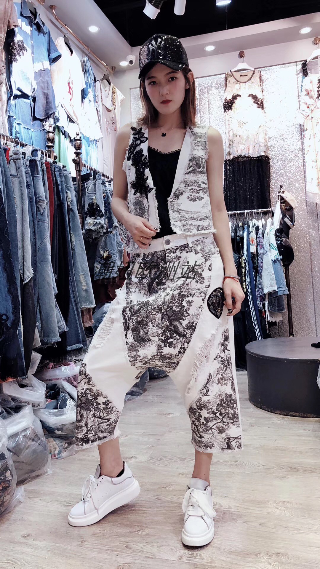Europe station 2019 summer new pattern Italy quality goods fashion temperament Trend Versatile personality Vestin the Women's clothing/Boutique , Maga category - from Buy2taobao.com to provide professional Taobao agent buy service