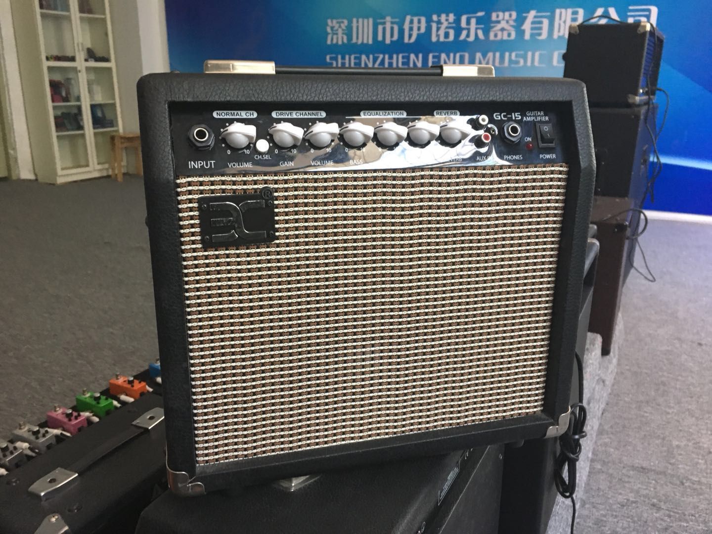 EX电吉他音箱 15W 电吉他适合初学在类目 乐器/吉他/钢琴/配件, 乐器音箱, 吉他音箱中 - 来自Buy2taobao.com提供专业的淘宝代购服务