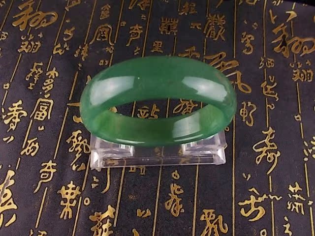 限时捡漏玉石镯子一元拍卖即将结束新疆和田玉手镯包邮碧玉玉手镯在类目 珠宝/钻石/翡翠/黄金, 其他天然玉石, 东陵石(新), 手饰中 - 来自Buy2taobao.com提供专业的淘宝代购服务
