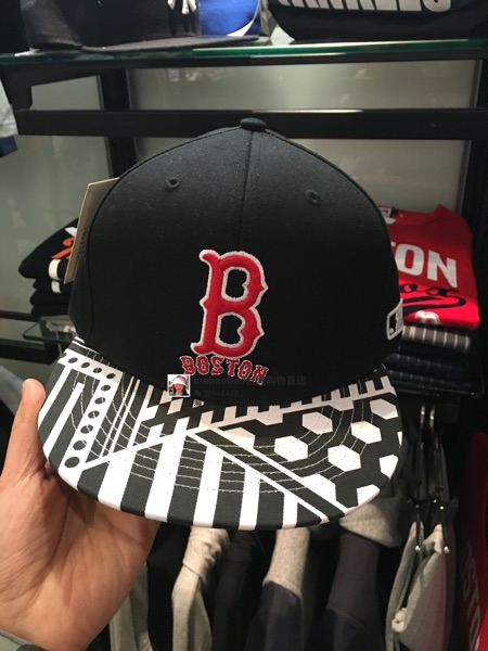 台湾代购直邮专柜 MLB棒球帽红袜队男女鸭舌帽遮阳帽经典黑色红标在类目 服饰配件/皮带/帽子/围巾, 帽子中 - 来自Buy2taobao.com提供专业的淘宝代购服务
