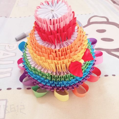 小琪DIY新款手工三角插 蛋糕折紙成學生幼兒園參賽作品 生日禮物在類目 玩具/童車/益智/積木/模型, 手工製作/創意DIY, 手工摺紙/剪紙書中 - 來自Buy2taobao.com提供專業的淘寶代購服務