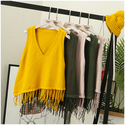 淘淘衣裳 秋季新品宽松V领流苏无袖纯色针织背心女潮51638