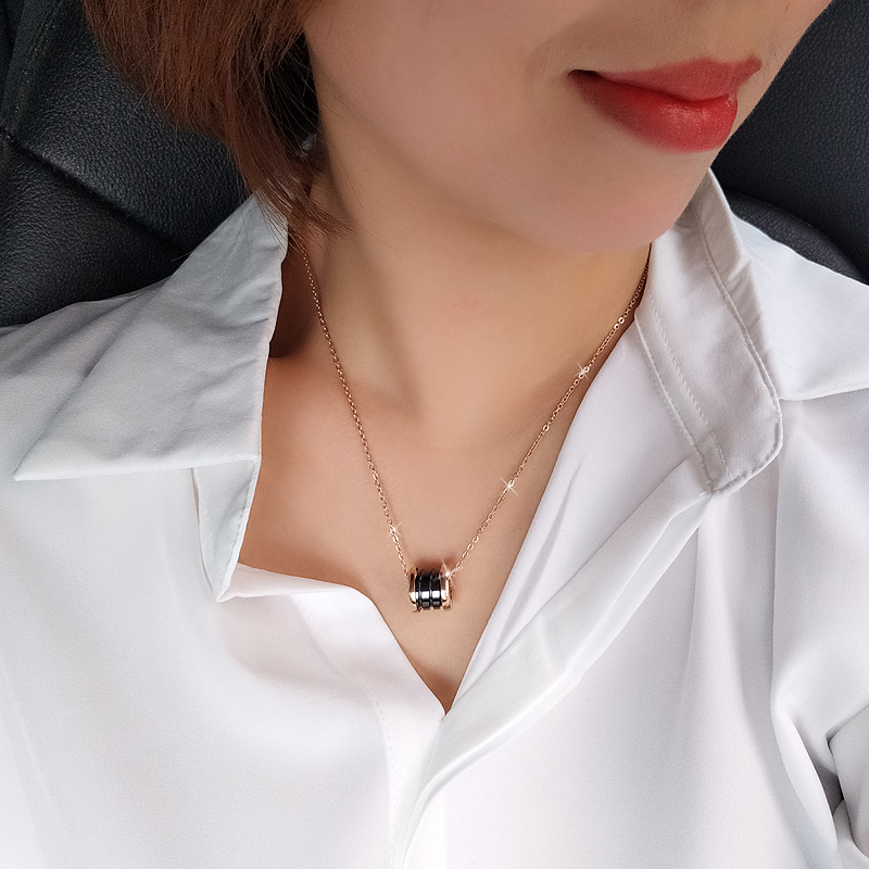 钛钢项链女锁骨链网红ins简约个性设计感小众气质不掉色酷帅太钢在类目 饰品/流行首饰/时尚饰品新, 项链中 - 来自Buy2taobao.com提供专业的淘宝代购服务