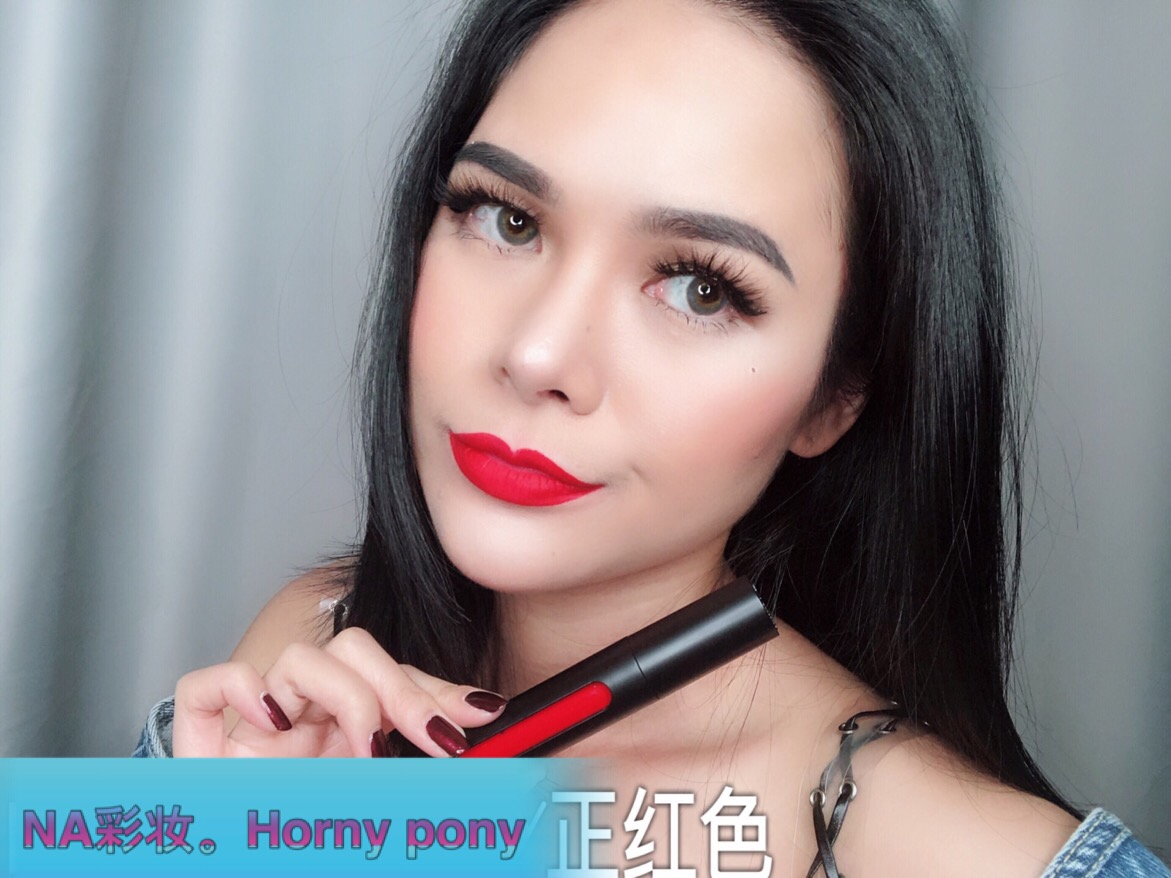 Hornypony哑光丝绒雾面唇釉 1#正红色网红推荐ins热卖防水不沾杯在类目 彩妆/香水/美妆工具, 唇彩/唇蜜中 - 来自Buy2taobao.com提供专业的淘宝代购服务