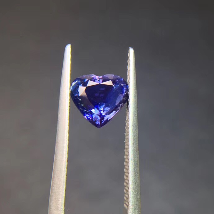 quality goods 2.17 Carat natural Discoloration Sapphire Loose Abstaining face heart-shaped Colored stonesin the Jewelry/Diamond/Jade/Gold , Colored stones/Precious stones , Other category - from Buy2taobao.com to provide professional Taobao agent buy service