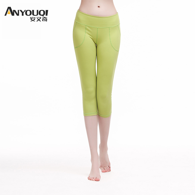 An odd turn 2019 new pattern Self cultivation comfortable Yoga Pants Cropped Trousers white Yoga suit trousers High waist pantsin the Sports/Yoga/Fitness/Fans supplies , Yoga , Yoga Clothing, Yoga/shorts category - from Buy2taobao.com to provide professional Taobao agent buy service