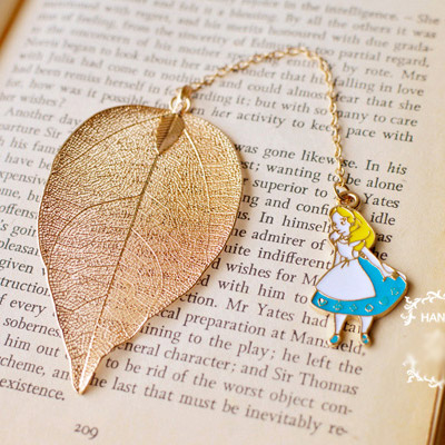 Retro literature originality personality bookmark fairy tale Alice Sleepwalk wonderland series Metal leafin the Electronic Dictionary/Electronic paper book/Stationery , The paper book , Bookmarks category - from Buy2taobao.com to provide professional Taobao agent buy service