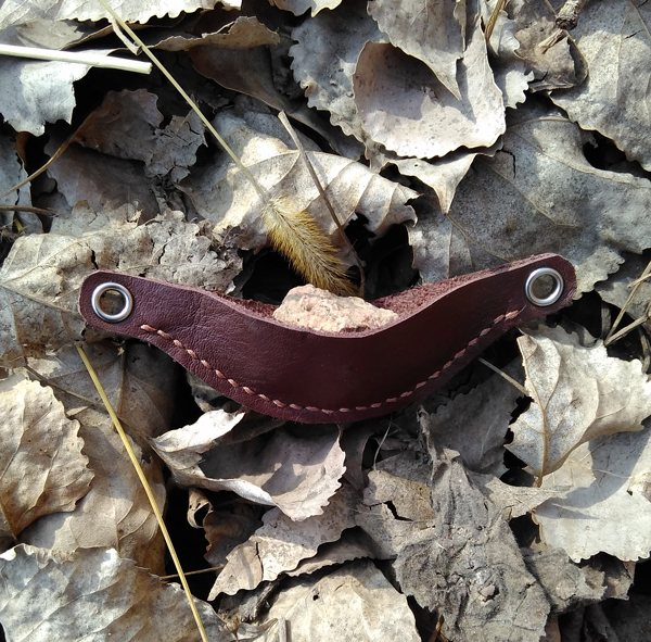 52bushcraft Top layer leather Original Retro sling Handmadein the Toy/Childs/Puzzle/Building block/Model , Outdoor sports/Leisure/Traditional toys , Flying disk/UFO/Bamboo dragonfly class category - from Buy2taobao.com to provide professional Taobao agent buy service