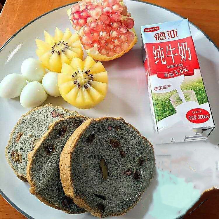 【黑色麦袖】黑芝麻俄罗斯面包糕点早餐健康大咧吧不饱的代营养|msdalam kategori makanan ringan/Nuts/Specialty, Pastry/pencuci mulut, kek gaya Barat - dari Buy2taobao.com untuk memberikan perkhidmatan ejen Taobao profesional membeli