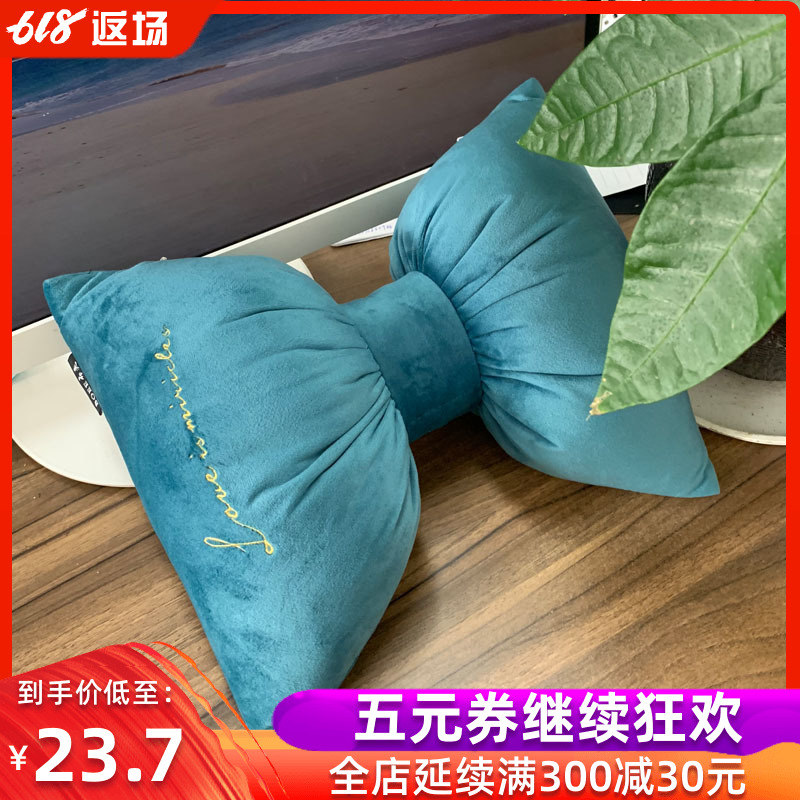 简约丝绒汽车头枕靠枕护颈枕车内饰品蝴蝶结北欧高档绣花汽车头枕在类目 居家布艺, 靠垫/抱枕中 - 来自Buy2taobao.com提供专业的淘宝代购服务