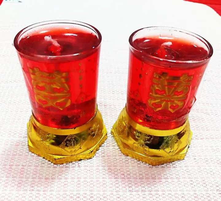 结婚用品水晶蜡烛带玻璃杯红色果冻无烟对烛在类目 节庆用品/礼品, 蜡烛中 - 来自Buy2taobao.com提供专业的淘宝代购服务