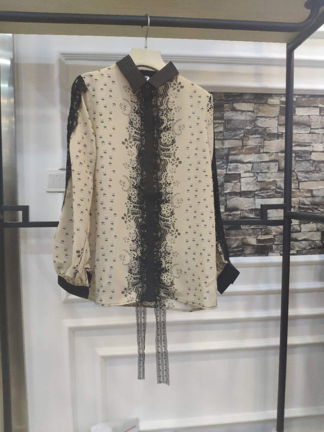 新款女士上衣 181-8816在類目 女裝/女士精品, 襯衫中 - 來自Buy2taobao.com提供專業的淘寶代購服務