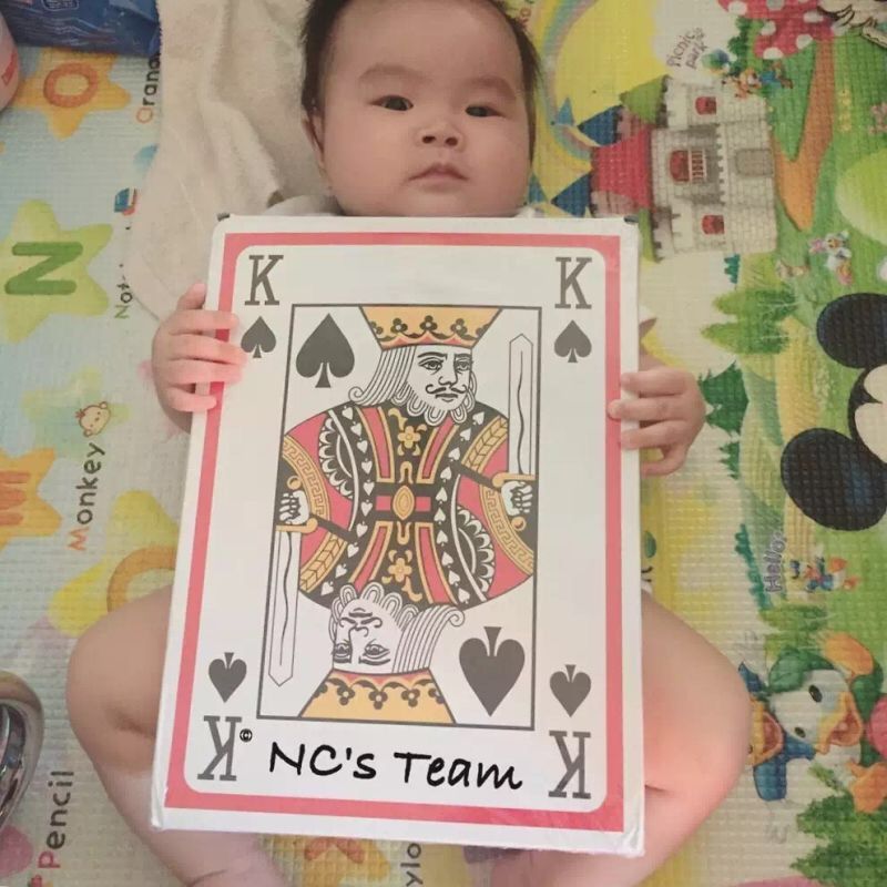 包邮特大超大号扑克牌大纸牌超大型大号A4扑克九倍扑克耍大牌在类目 模玩/动漫/周边/cos/桌游, 棋牌/桌游, 扑克中 - 来自Buy2taobao.com提供专业的淘宝代购服务