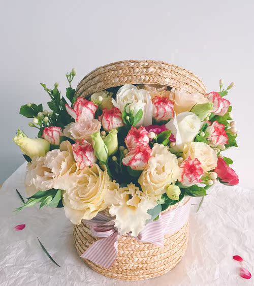 珠海沐子花店鲜花速递/母亲节生日时尚洋桔梗康乃馨花束/创意草帽|ruв категории доставка цветов/цветок моделирования/растения садоводства, доставка цветов (город) - от Buy2taobao.com для оказания профессиональной услуги покупки агента Taobao