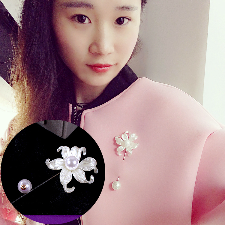 Simplicity Four seasons Versatile Pearl Shell Flower Pin buckle scarf one word Pin insertion Brooch Brooch Collar clipin the Accessories/Fashion Jewelry, Brooch category - from Buy2taobao.com to provide professional Taobao agent buy service