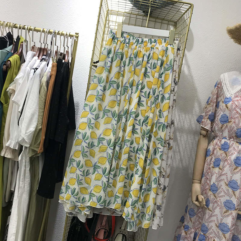 【7040】印花雪紡半身裙在類目 女裝/女士精品, 半身裙中 - 來自Buy2taobao.com提供專業的淘寶代購服務