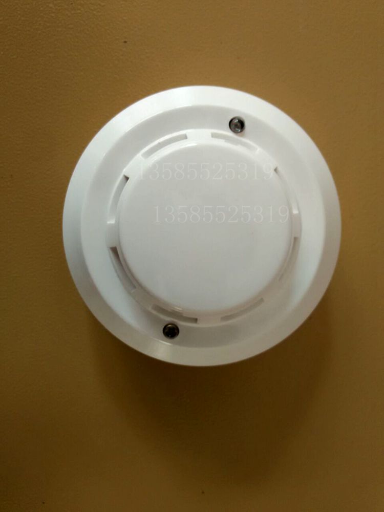 有线联网12V烟雾报警器消防火灾探测器家用烟感报警器 常开常闭在类目 电子/电工, 防盗报警器材及系统, 安防配件中 - 来自Buy2taobao.com提供专业的淘宝代购服务