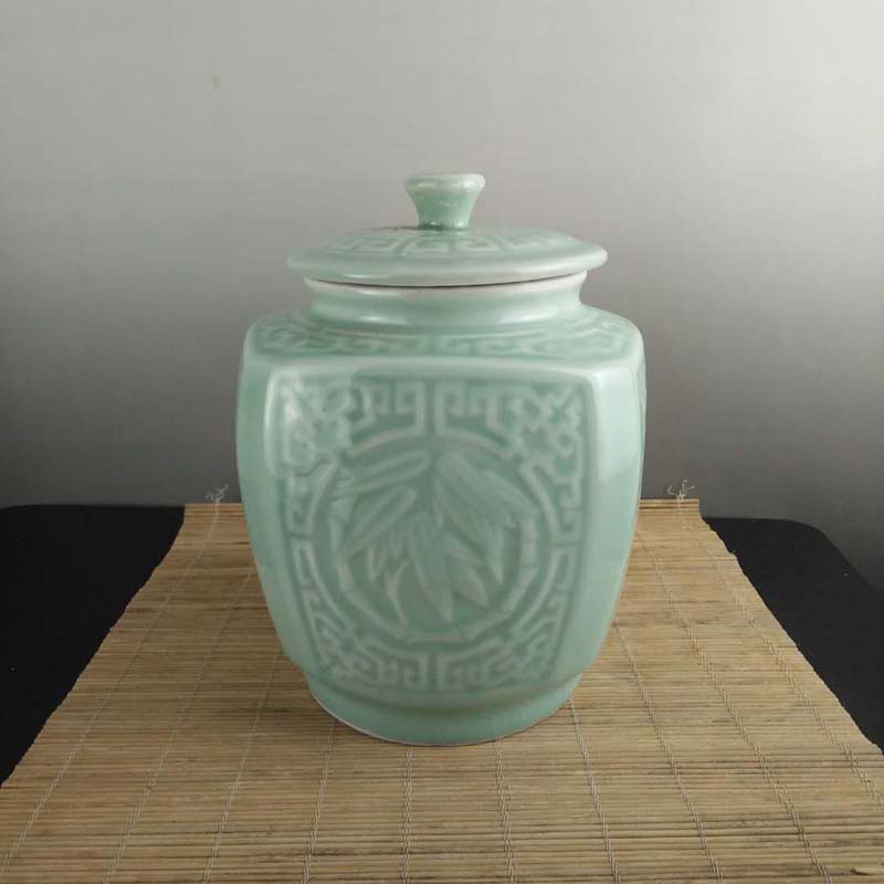 新品龙泉青瓷老瓷器90年代青瓷功夫茶刻画四季花卉大 一斤茶叶罐在类目 餐饮具, 茶具, 茶叶罐中 - 来自Buy2taobao.com提供专业的淘宝代购服务