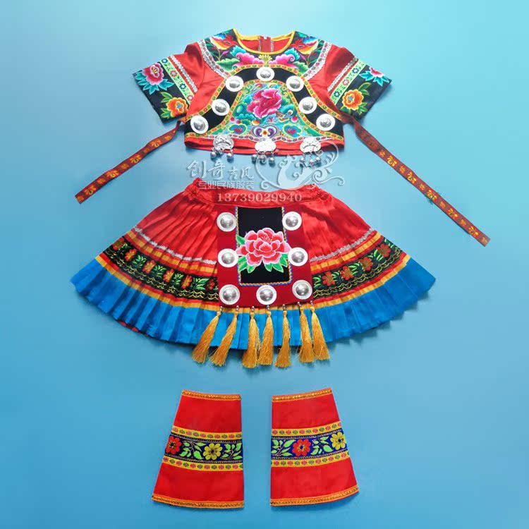 红色刺绣苗族儿童服装 儿童可爱短款苗族舞蹈服装 土家族女童服装在类目 女装/女士精品, 唐装/民族服装/舞台服装, 民族服装/舞台装中 - 来自Buy2taobao.com提供专业的淘宝代购服务