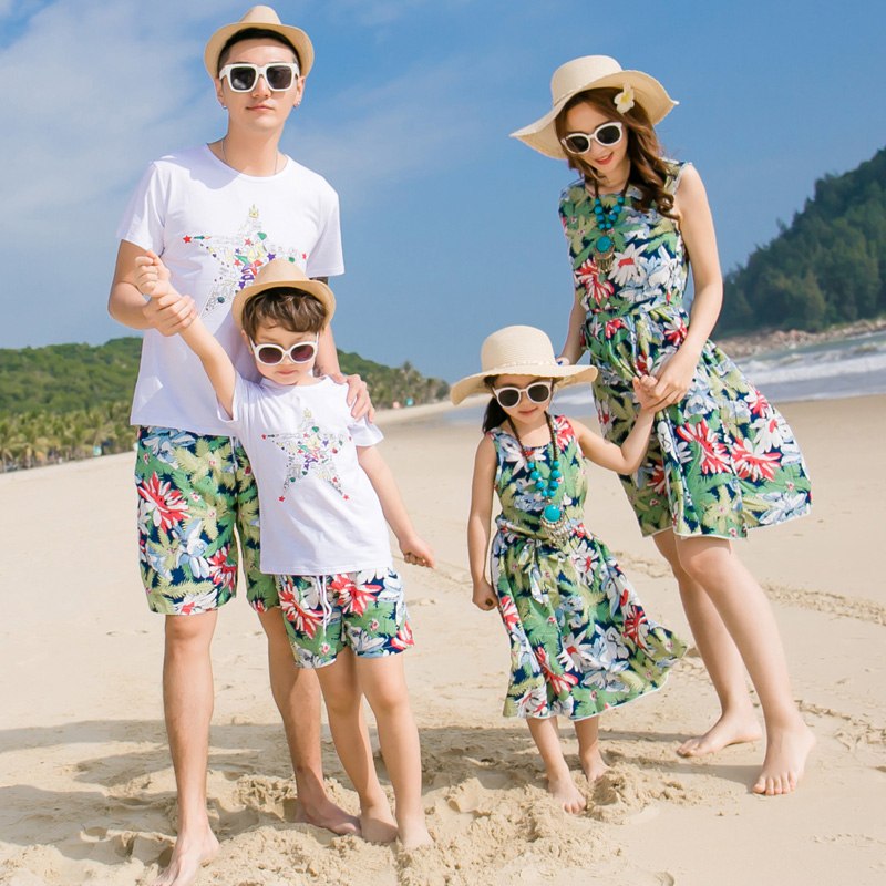 亲子装夏装2019新款网红一家三口四口母子母女装洋气全家出游套装在类目 童装/婴儿装/亲子装, 亲子装/亲子时装中 - 来自Buy2taobao.com提供专业的淘宝代购服务