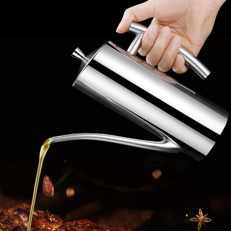 304 stainless steel Oil pot edible Proboscis kitchen edible 700ML Oil pot European style originality Leak proof Controllable 500MLin the Kitchen/Cooking utensils , Kitchen Gadgets/Kitchen storage , Storage jars/Kitchen storage containers , Oiler category - from Buy2taobao.com to provide professional Taobao agent buy service