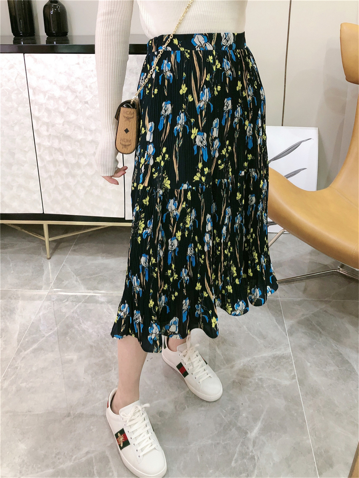 Broken flowers Pleated skirt 2019 Early spring Europe and America temperament Elegant Beautiful fresh printing Elegant Show thinin the Women's clothing/Boutique , Skirts category - from Buy2taobao.com to provide professional Taobao agent buy service