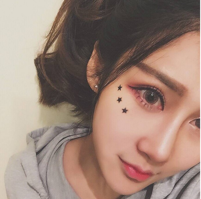 Meng sister~Ultra-fire Eyeliner seal Eyeliner Liquid Pen Eye Modification Ornament star Heartin the Makeup/Perfume/Beauty tools , Eyeliner category - from Buy2taobao.com to provide professional Taobao agent buy service