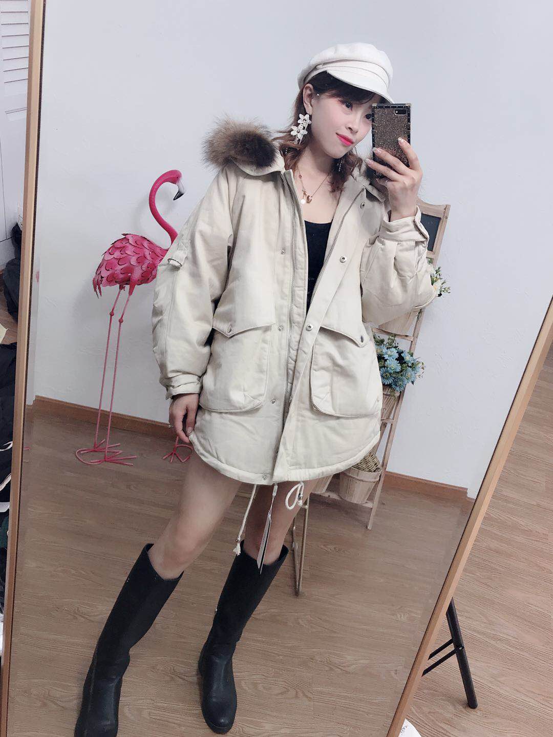 微微粉丝专享 2019冬季新款大毛领短款羽绒服在类目 女装/女士精品, 羽绒服中 - 来自Buy2taobao.com提供专业的淘宝代购服务