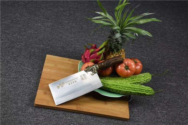 锋不可挡斩切刀 中国龙泉手工锻打菜刀 斩切两用 厨房用刀在类目 厨房/烹饪用具, 烹饪用具, 刀具, 菜刀中 - 来自Buy2taobao.com提供专业的淘宝代购服务