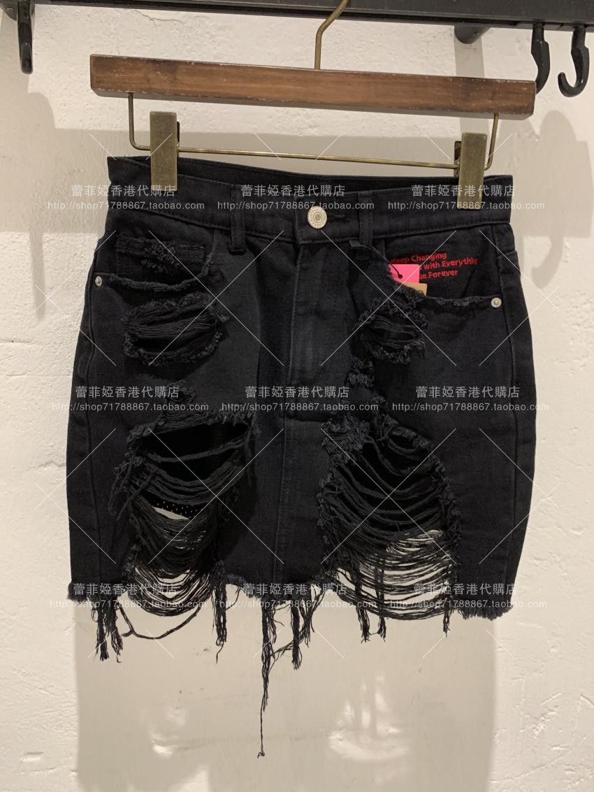 Leffe Shopping in Hong Kong DARK EVIL 19 spring Hole casual pants Female models Denim shorts 45685in the Women's clothing/Boutique , Jeans category - from Buy2taobao.com to provide professional Taobao agent buy service