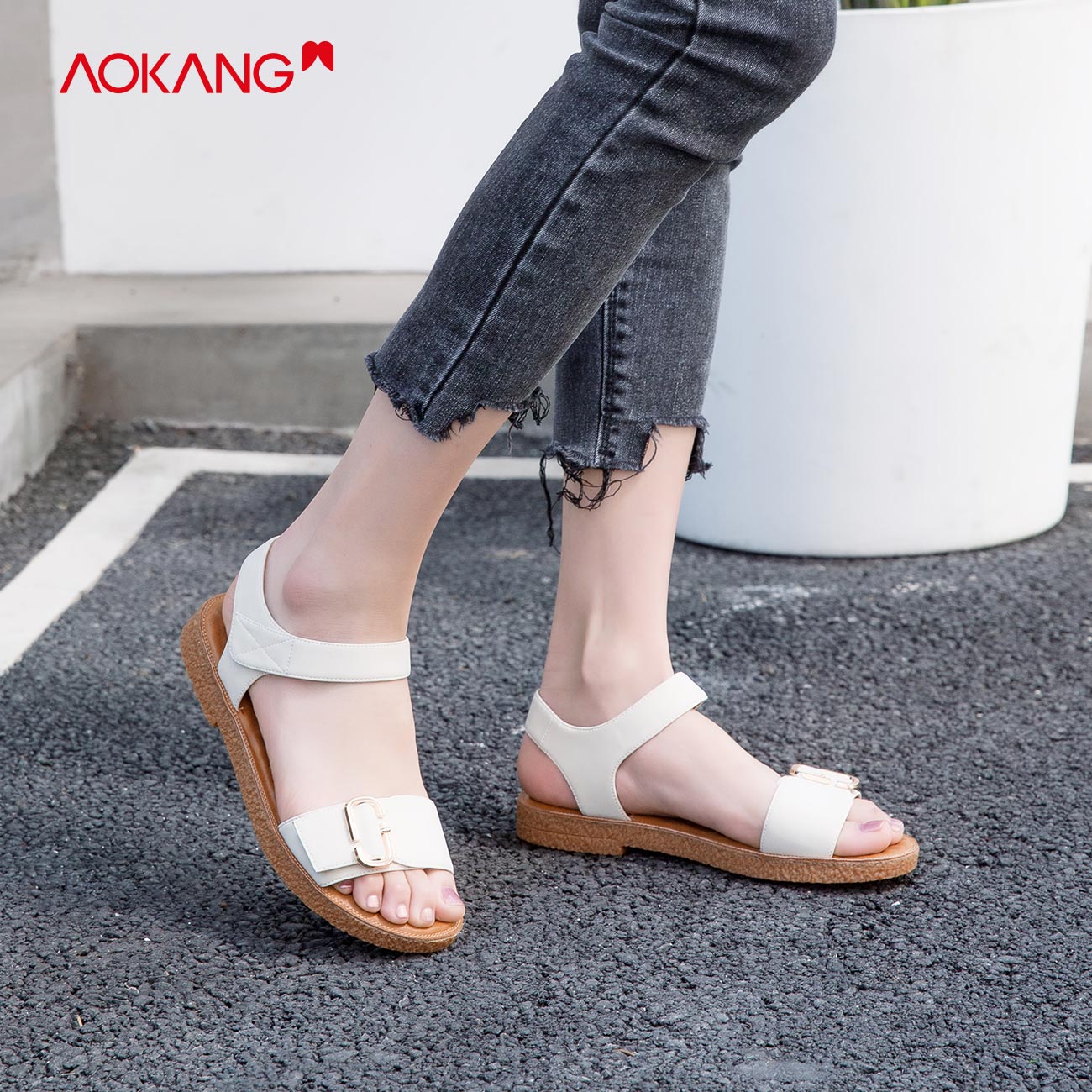 O'Connell shoes 2019 summer new pattern Flat heel Toe lady Sandals Fashion buckle leisure time daily Sandalsin the Women's Shoes, Sandals category - from Buy2taobao.com to provide professional Taobao agent buy service
