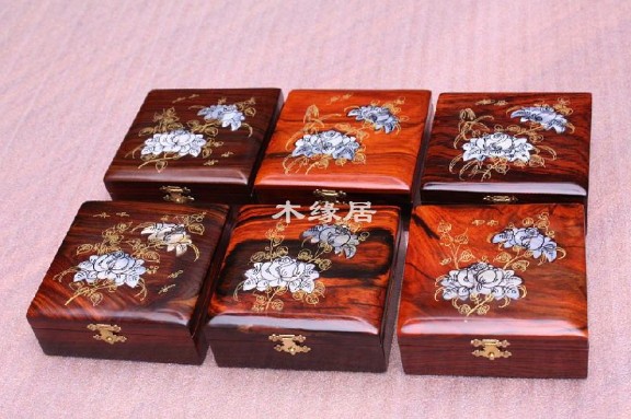新款'老挝红酸枝雕花首饰盒 手镯与珠链专用盒|msdalam kategori penyatuan simpanan, Rumah Storage Appliances, rak simpanan, rak barang kemas - dari Buy2taobao.com untuk memberikan perkhidmatan ejen Taobao profesional membeli