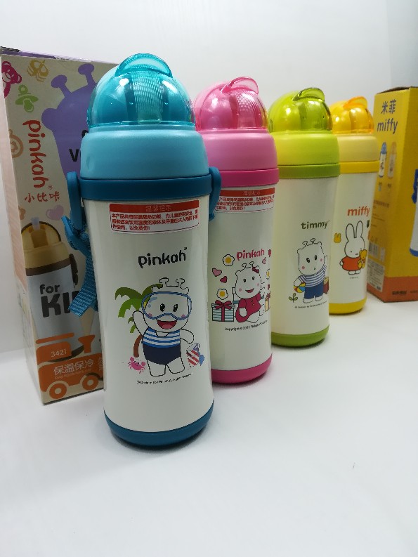 小比咔背帶水壺不鏽鋼保溫翻蓋防漏吸管杯水杯卡通杯3421在類目 餐飲具, 杯子/水杯/水壺, 保溫杯中 - 來自Buy2taobao.com提供專業的淘寶代購服務