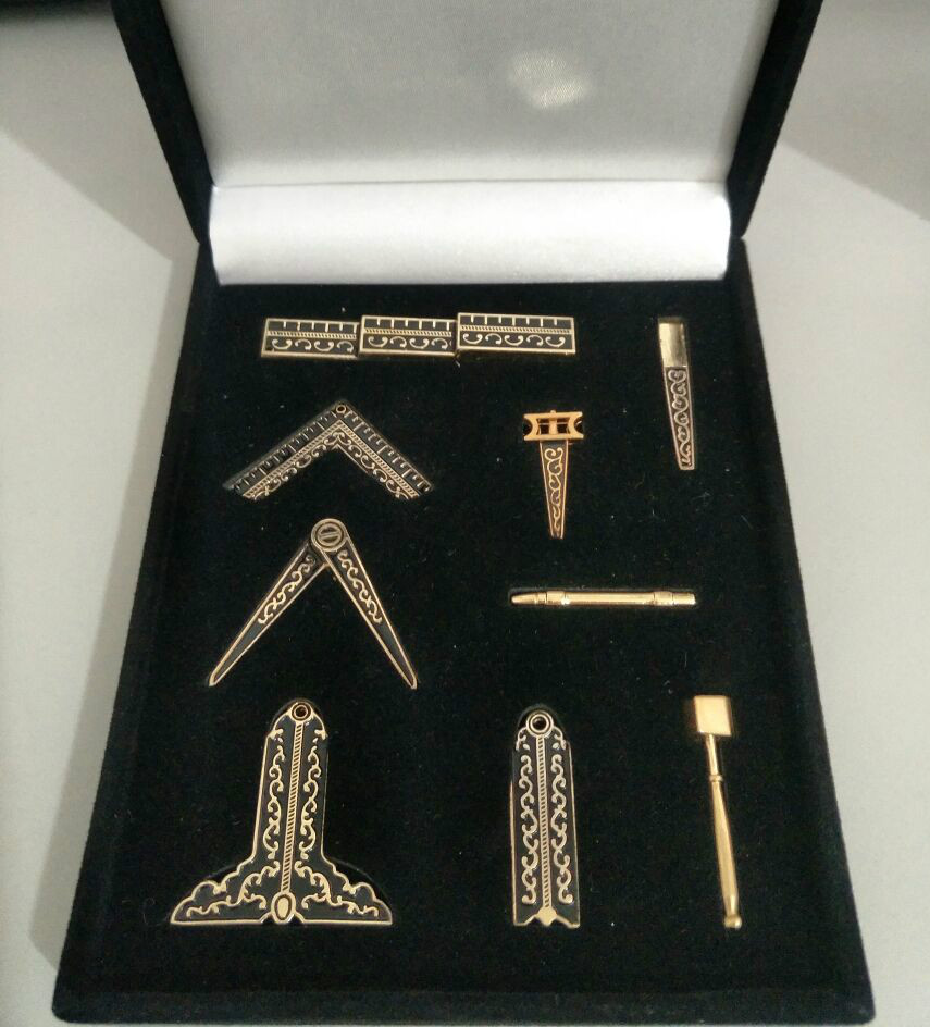 high-grade Velvet box packing exquisite badge Masonic Etiquette Set of parts Keepsake Metal Refinementin the Personalized custom/Design Services/DIY , Office/Custom stationery , Personalized badge category - from Buy2taobao.com to provide professional Taobao agent buy service