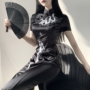 暗黑新中式复古黑色大码旗袍，性感国风刺绣裙长款礼服，改良连衣裙女