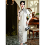白色水墨旗袍复古改良中国风，长款气质优雅高端大气老上海日常走秀