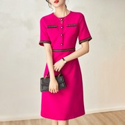 玫红色时尚气质织带连衣裙名媛小香风，中长裙高端显瘦夏季红裙子