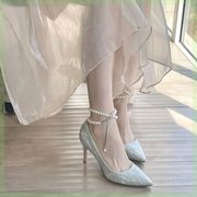 法式水晶鞋2023春秋银色婚鞋一字带，串珠尖头高跟鞋女细跟单鞋